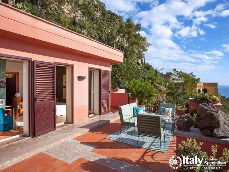 Villa Sontuosos Secluded Terrace with a Sea View in Taormina