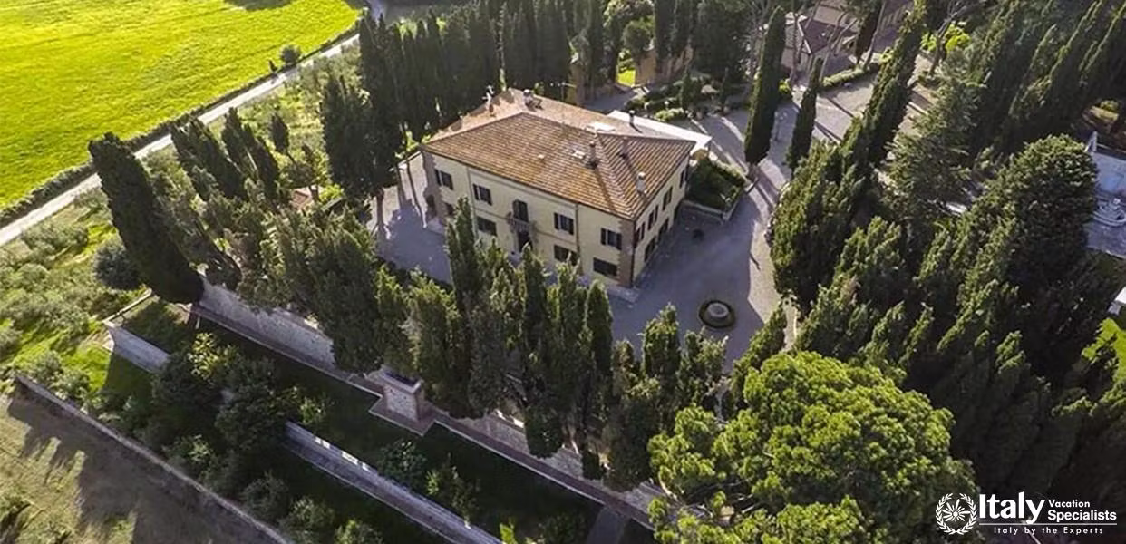 Amazing location of Villa