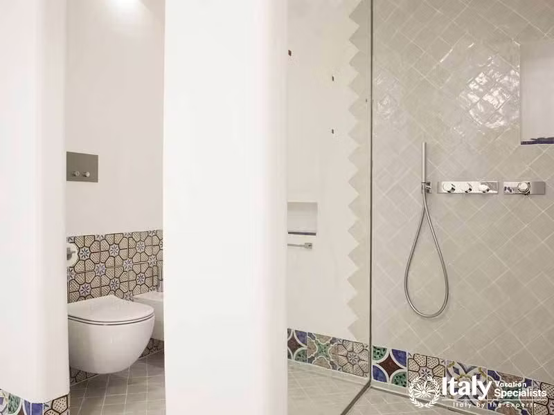 Bathroom with showers in Villa Bideri