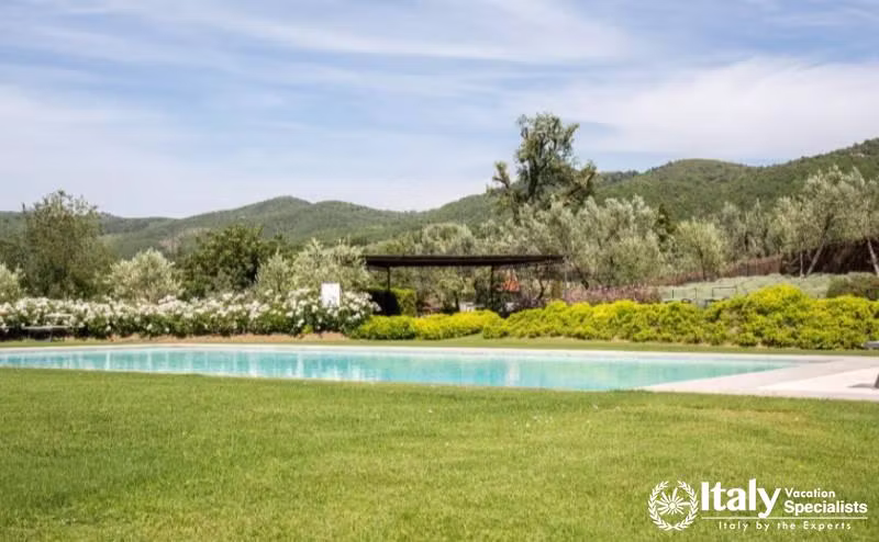Borgo Gaggioleto Villa- Pool Time