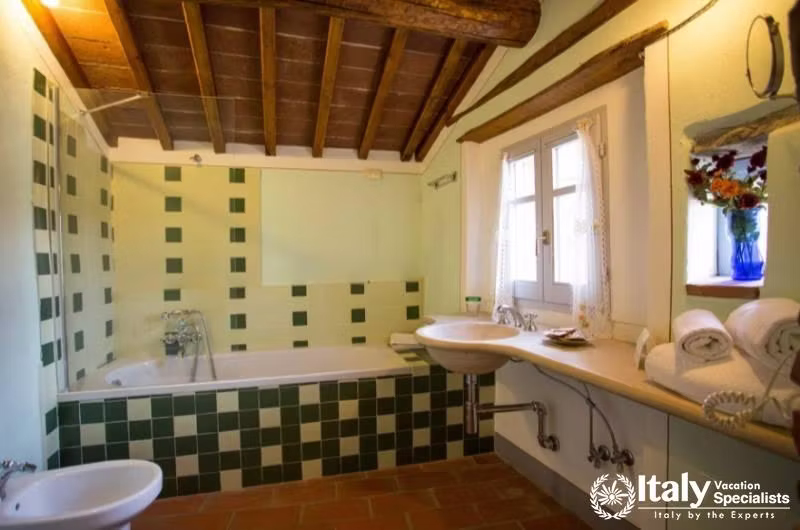 Borgo Gaggioleto Villa - Bathroom Soaking Tub