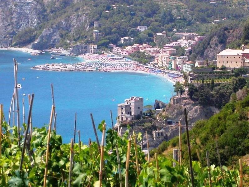 Enjoy the Spectacular Scenery of the Cinque Terre National Park - Photo by Jesse Andrews 