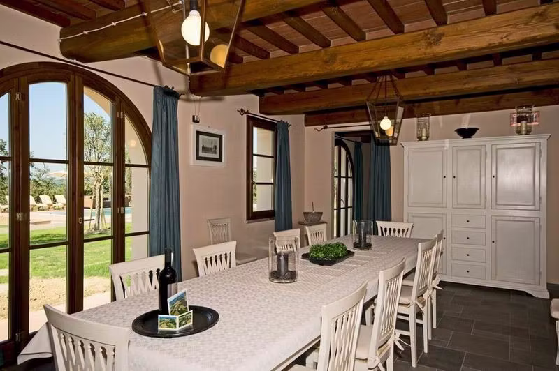dininn room