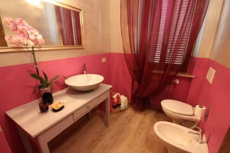 bathroom -1st floor