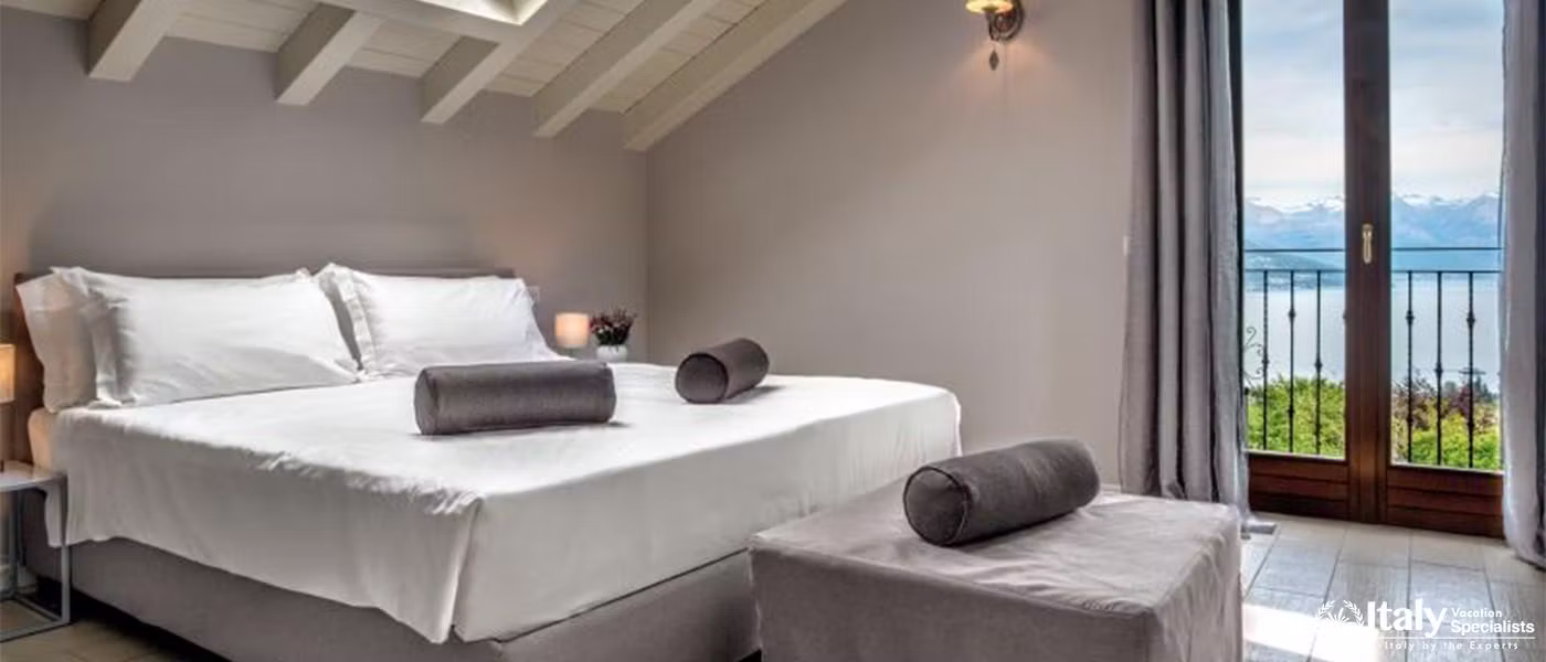 Luxury bedrooms in Villa Lumsdens