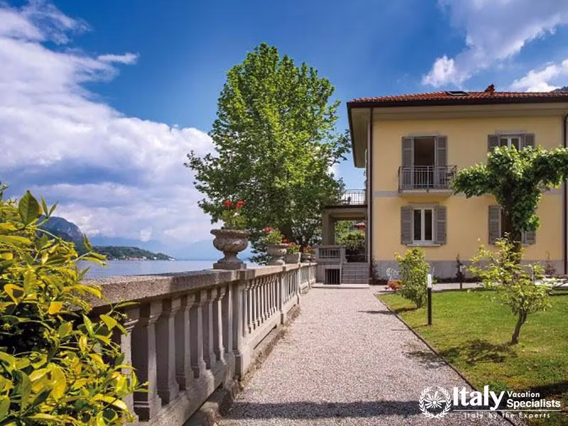 Amazing view outside the Villa Mayfair