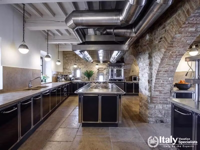 Outstanding villa with kitchen appliances in Umbria