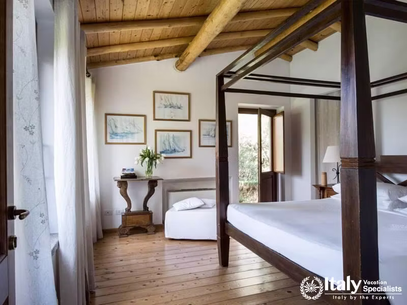 Beautiful bedroom in Villa Piera