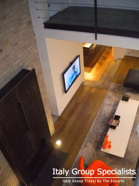 A view from the upstairs to downstairs door