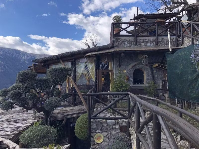 Tree House Cooking Amalfi Coast 