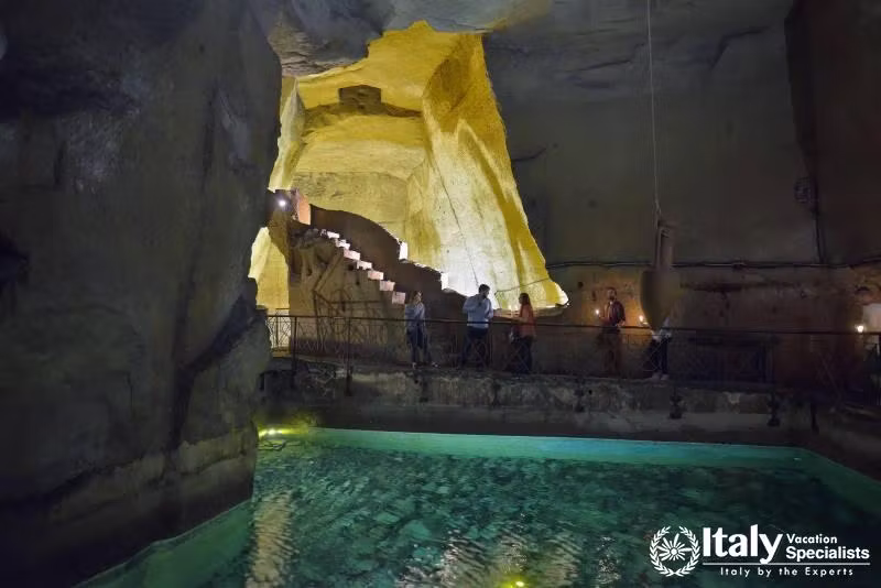 Underground Naples Private Tour with Local Guide 