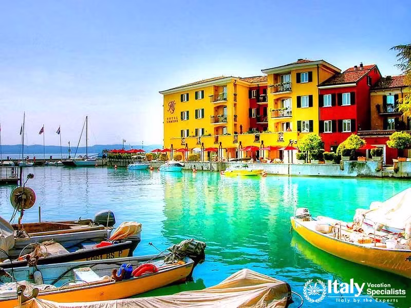 Discover the Lake Garda - Sirmione in Boat