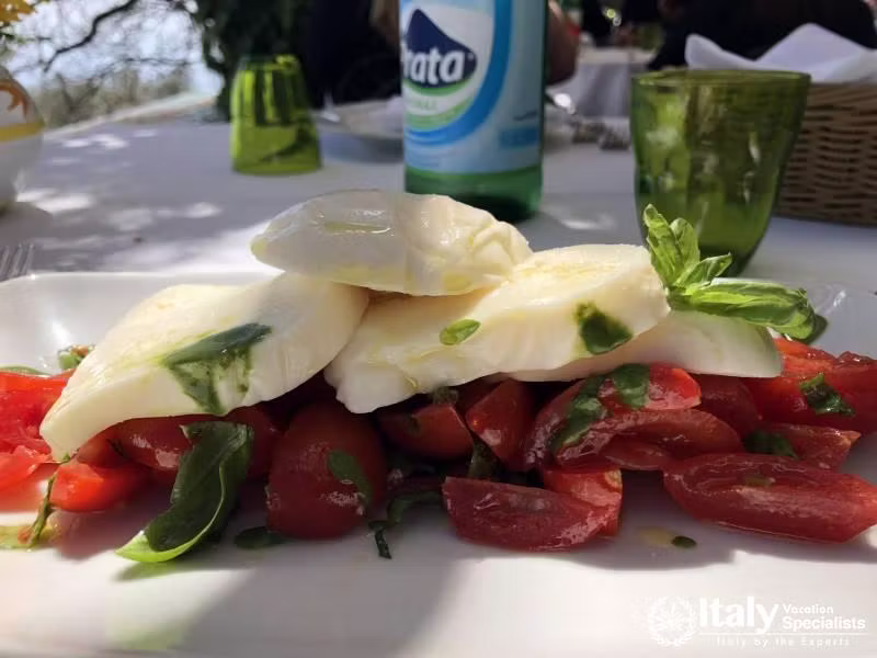 Experience the Freshest Flavours and Local Ingredients at or Sorrento Farm Cooking Shool