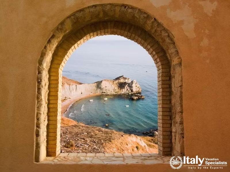 A Private Journey with Local Hosts through Southern Italy and Malta including the Amalfi Coast, Capri, Pompeii, Sicily and the Island Nation of Malta