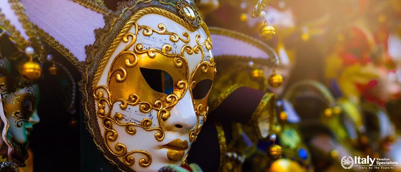 Carnival Mask Making and Dinner in Venice with Local Hosts