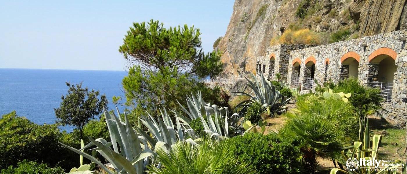Via Del'Amore - Cinque Terre Walking Trail Italy 