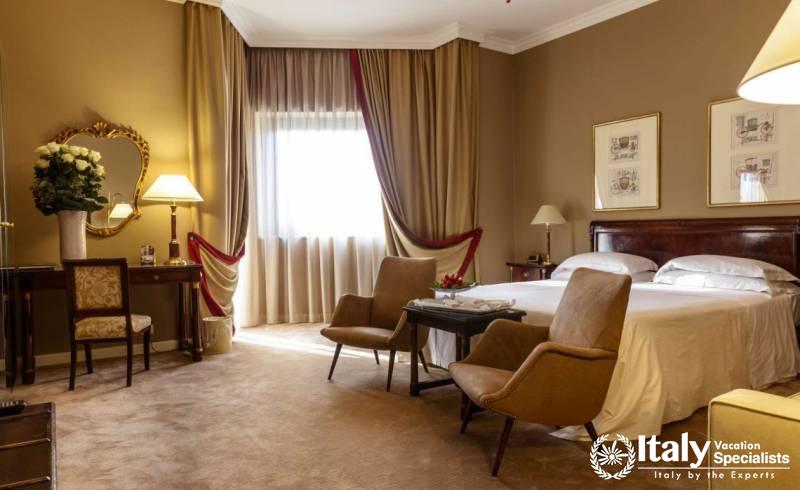 Breath-taking bedroom in Palace Hotel Bari