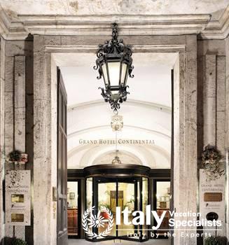 Beautiful Entrance in Grand Hotel Continental