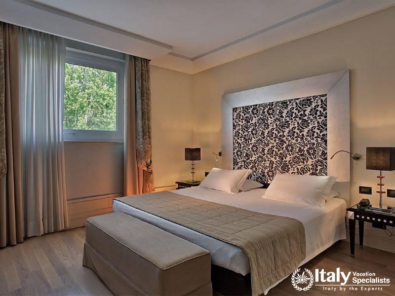 Sleep in style in our elegantly designed room with a tranquil ambiance.