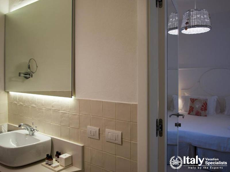Elegant Bathroom and Bedroom View from Hotel Lungarno in Florence, Italy