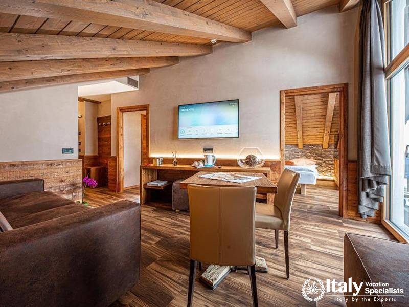 Cozy Room with Scenic Mountain View in Bivio Hotel Plaza in Livigno, Italy