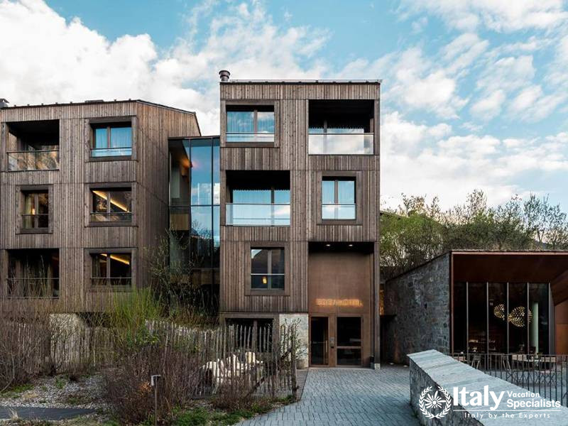 Eden Hotel Exterior in Daylight with Scenic Surroundings