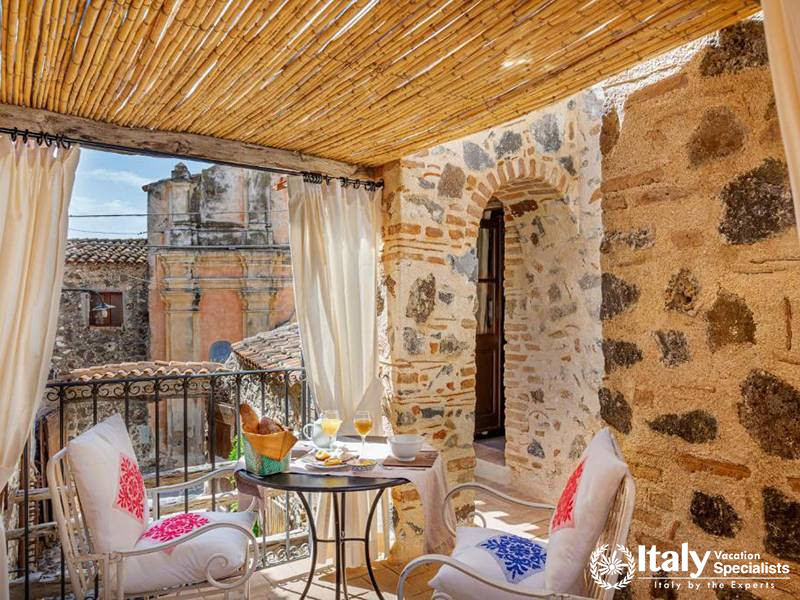 Relaxing Breakfast Setting at Albergo Diffuso Mannois with Beautiful Views
