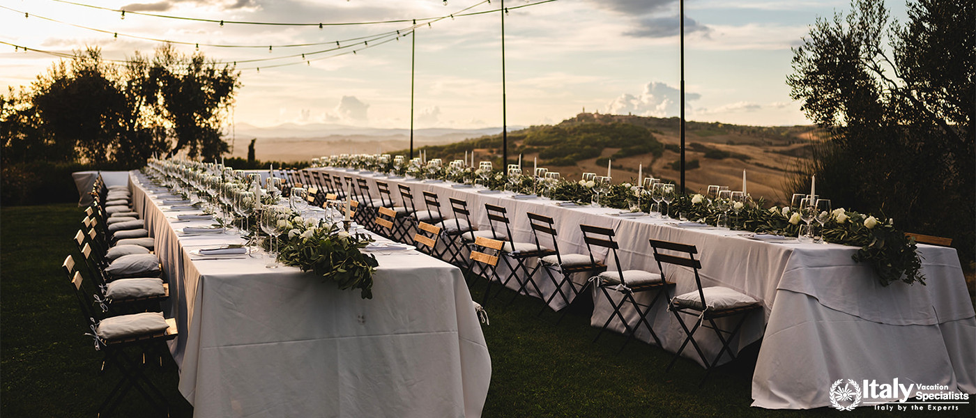 Villa Antico Pozzo, Outdoor dining with breathtaking countryside views.