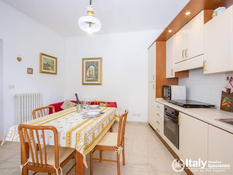 Charming Outdoor Dining at Villa Alimini in Otranto