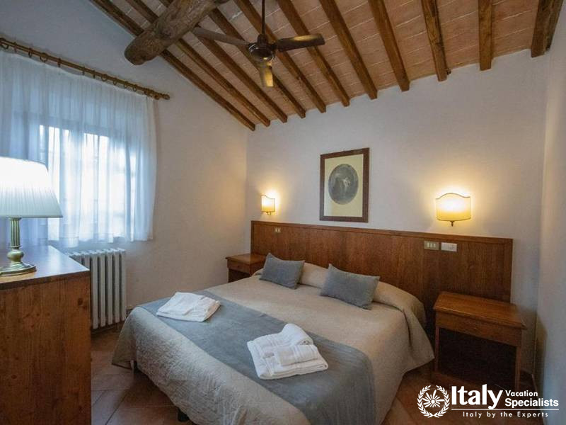 Bright Tuscan Style Double Bedroom at La Dimora del Gazebo in San Gimignano, Italy