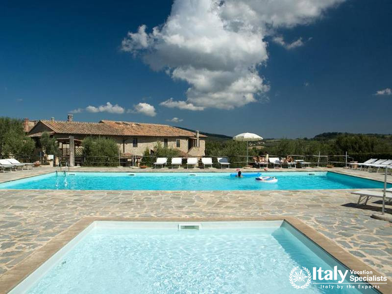 Comfortable Twin Bedroom at La Dimora del Gazebo in San Gimignano, Italy