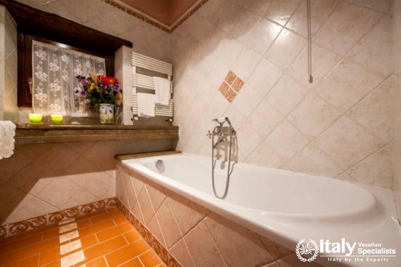 Il Granaio- Relaxing Soaking Tub