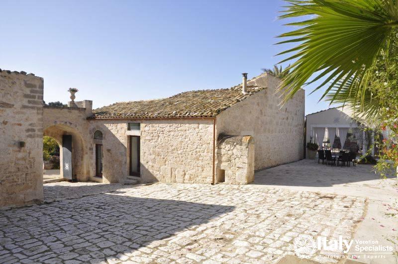 Outside view of Villa Enorme