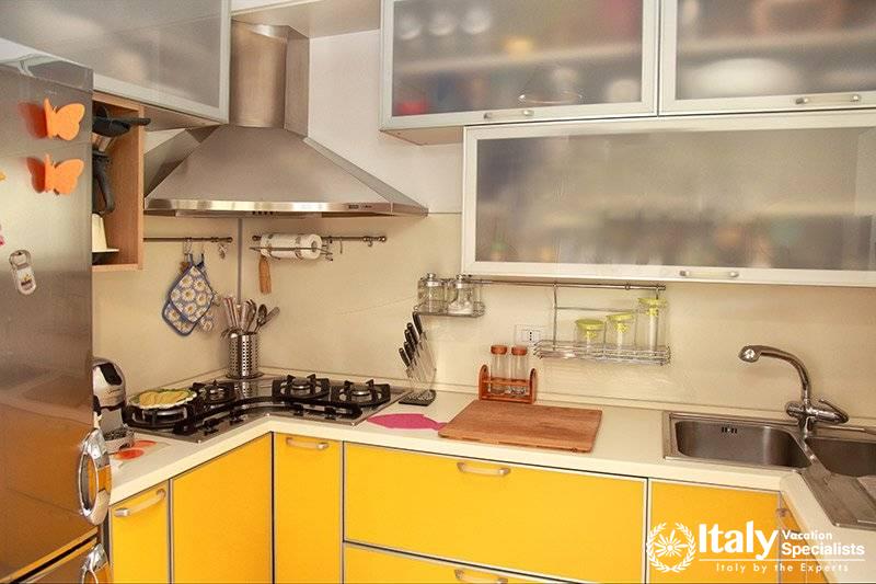 Kitchen appliances in Casa Magica