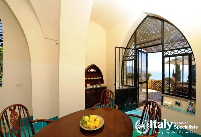 Sitting area in Villa Tomeu