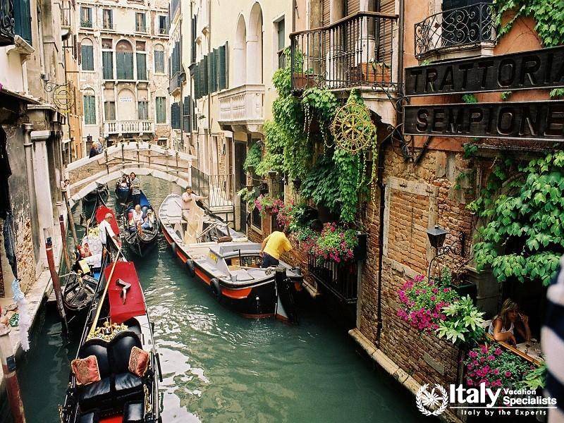 Venice Floating Markets 