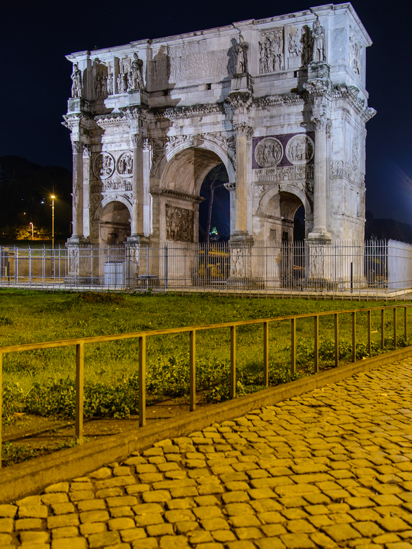 Arch of Constantine Illuminated at Night in Rome 2026 09 24 17 59 57 Utc